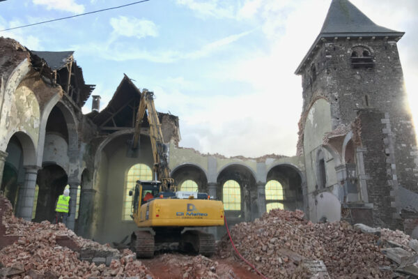 destruction-eglise-grace-hollogne-1